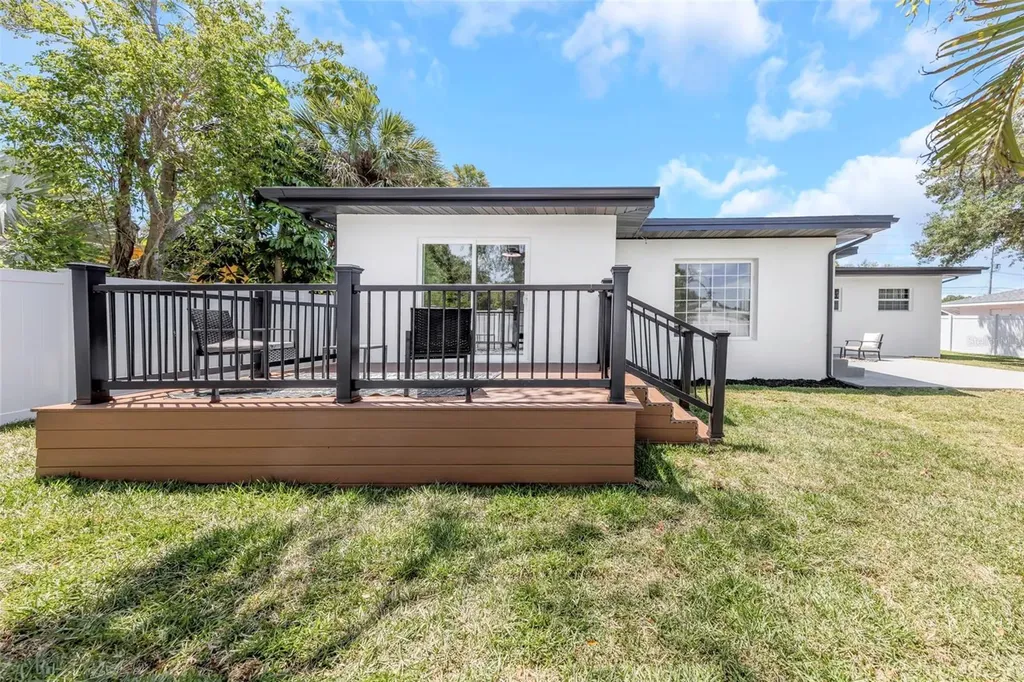 318 Mehlenbacher Road Belleair FL 33756