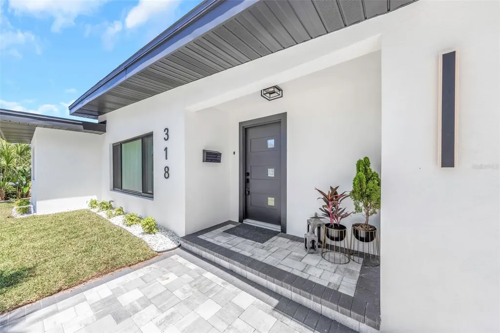 318 Mehlenbacher Road Belleair FL 33756