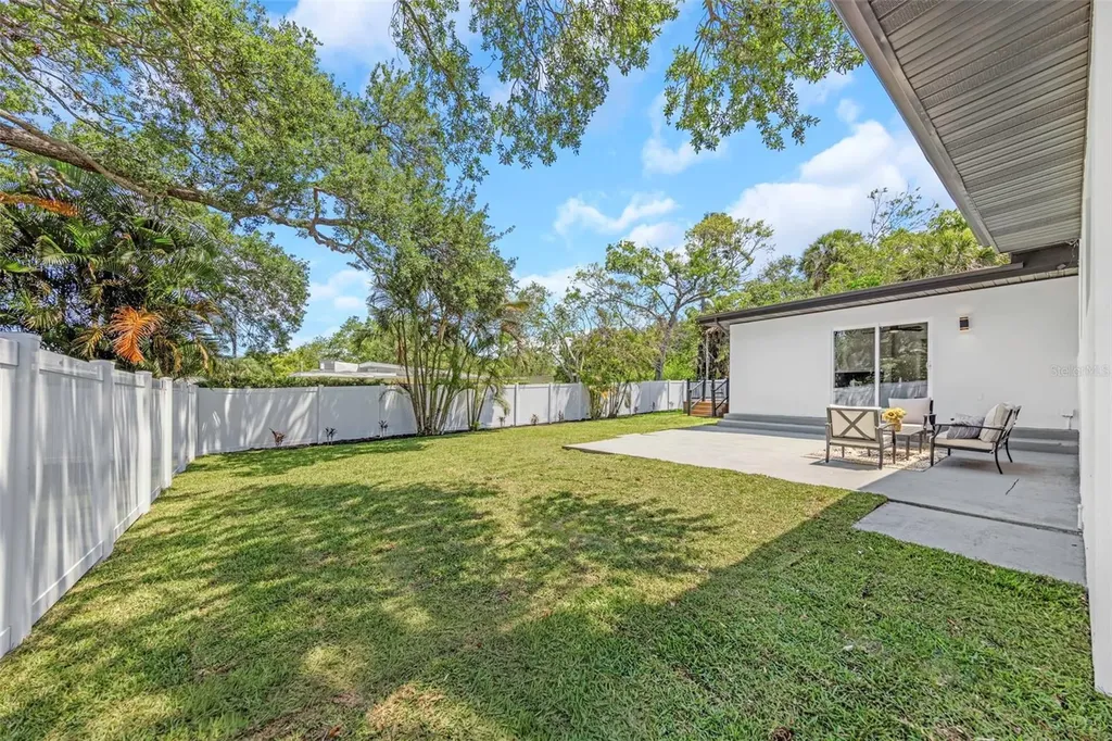 318 Mehlenbacher Road Belleair FL 33756