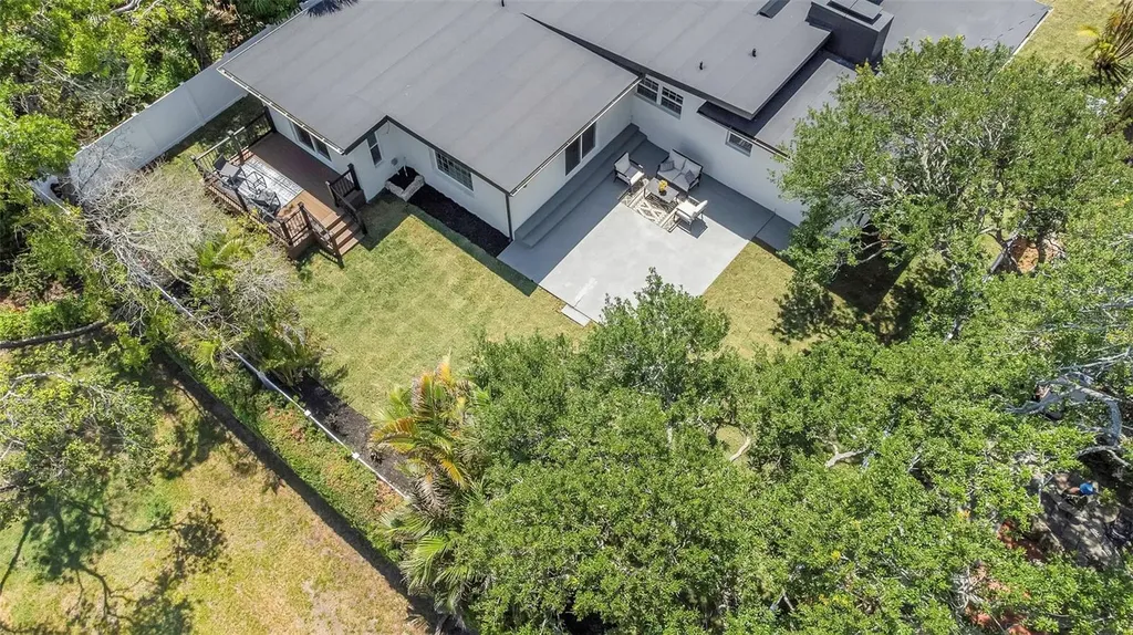 318 Mehlenbacher Road Belleair FL 33756