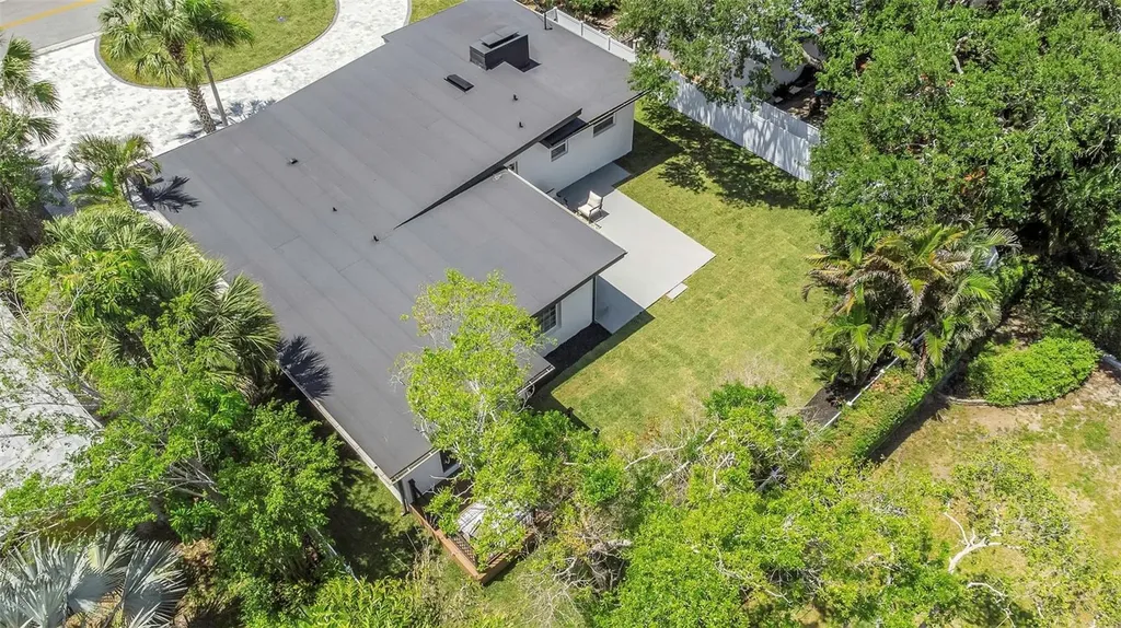 318 Mehlenbacher Road Belleair FL 33756