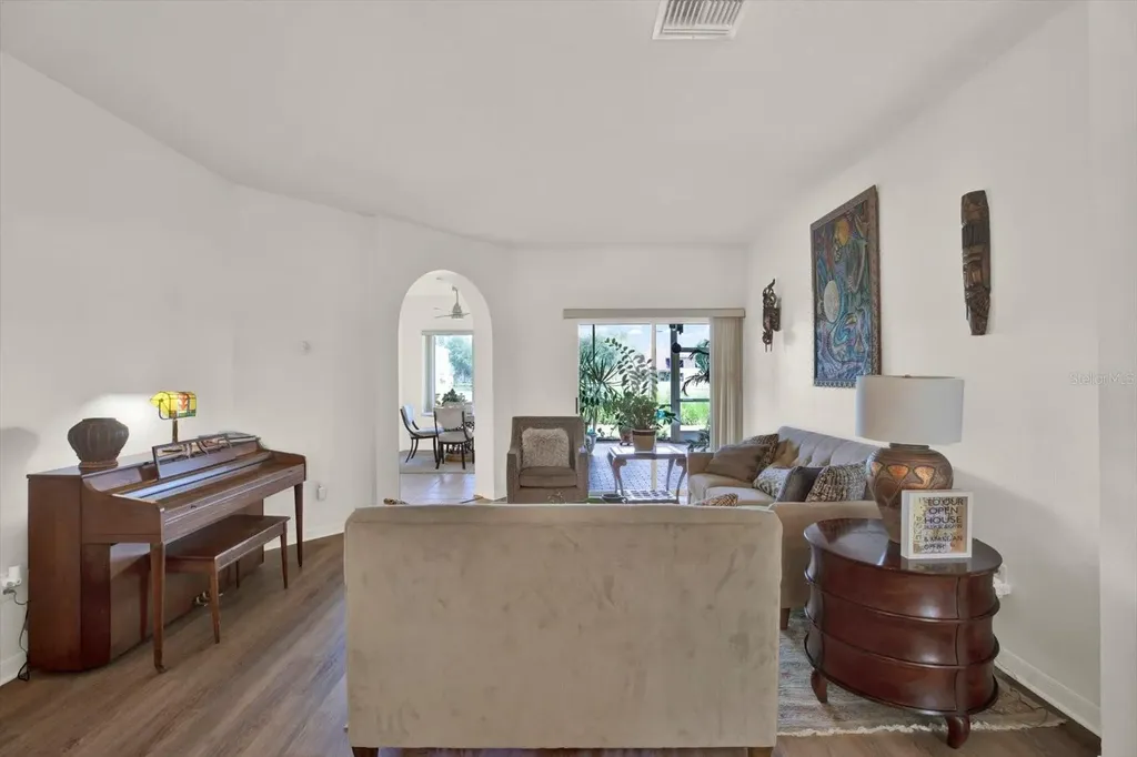 18123 Kara Court Tampa FL 33647