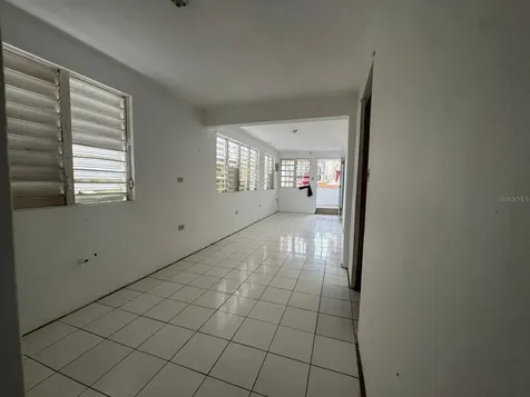 Galniel #A44 Barriada Garnier Mayaguez PR 00680