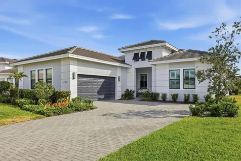 4950 Kiva Circle Bradenton FL 34211
