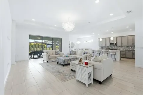 4950 Kiva Circle Bradenton FL 34211