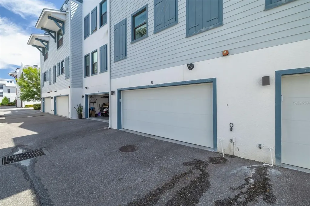 946 Highland Avenue Dunedin FL 34698