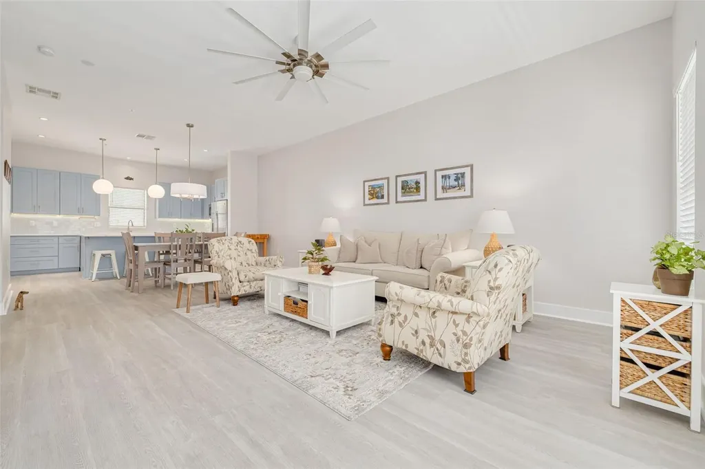946 Highland Avenue Dunedin FL 34698