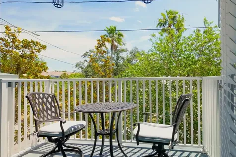 946 Highland Avenue Dunedin FL 34698