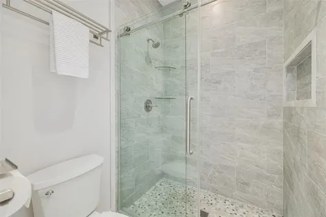 946 Highland Avenue Dunedin FL 34698