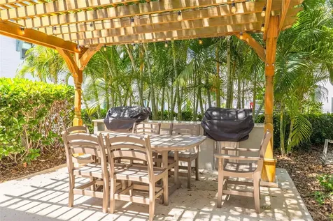 946 Highland Avenue Dunedin FL 34698