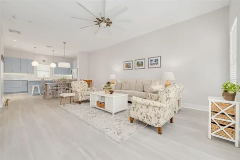 946 Highland Avenue Dunedin FL 34698