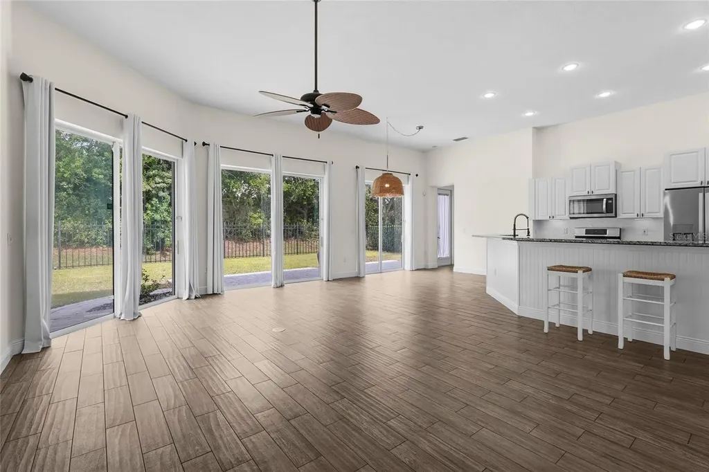 8307 Planters Knoll Terrace Bradenton FL 34201
