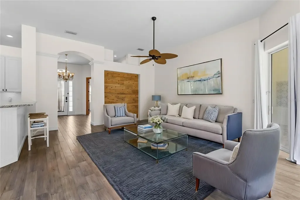 8307 Planters Knoll Terrace Bradenton FL 34201