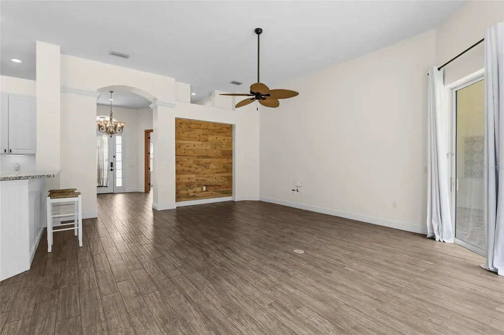 8307 Planters Knoll Terrace Bradenton FL 34201