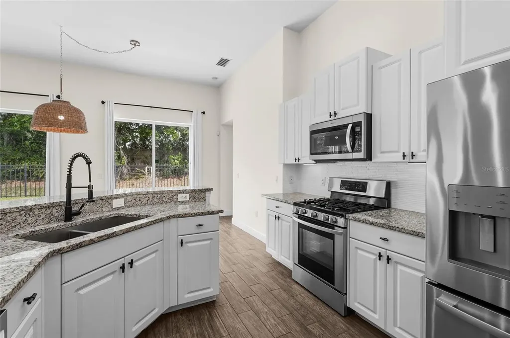 8307 Planters Knoll Terrace Bradenton FL 34201