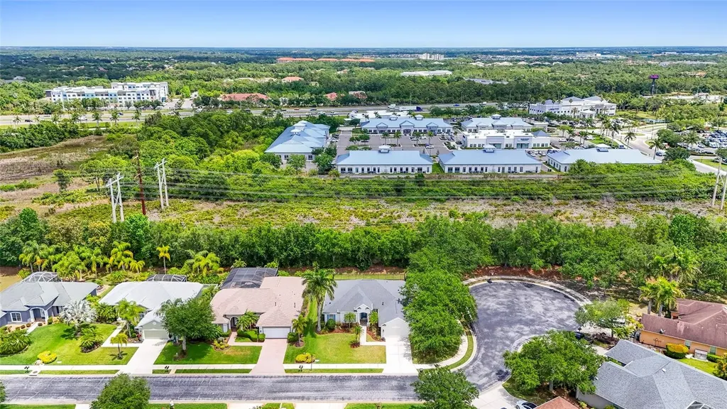 8307 Planters Knoll Terrace Bradenton FL 34201