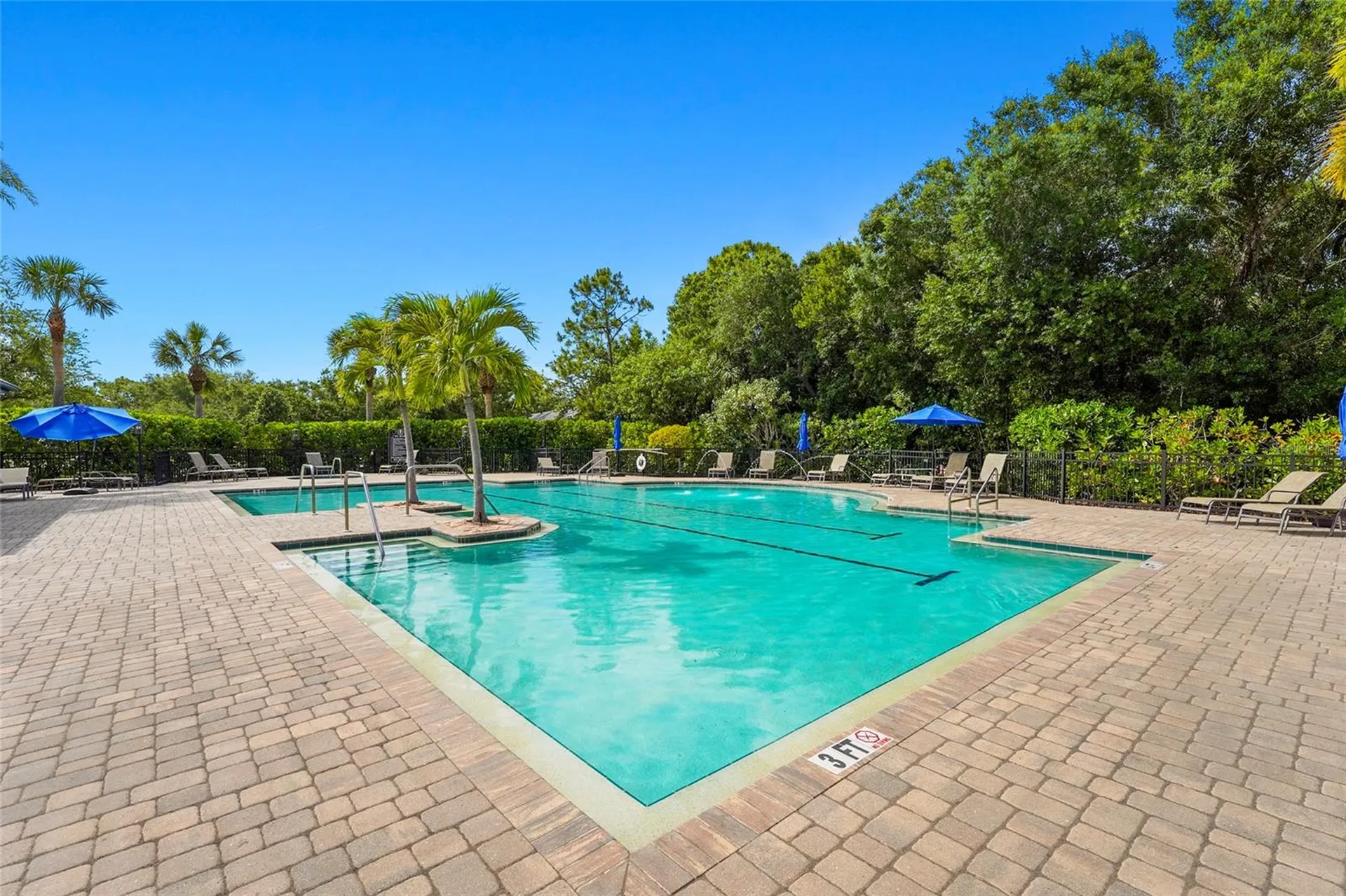 8307 Planters Knoll Terrace Bradenton FL 34201