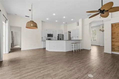 8307 Planters Knoll Terrace Bradenton FL 34201