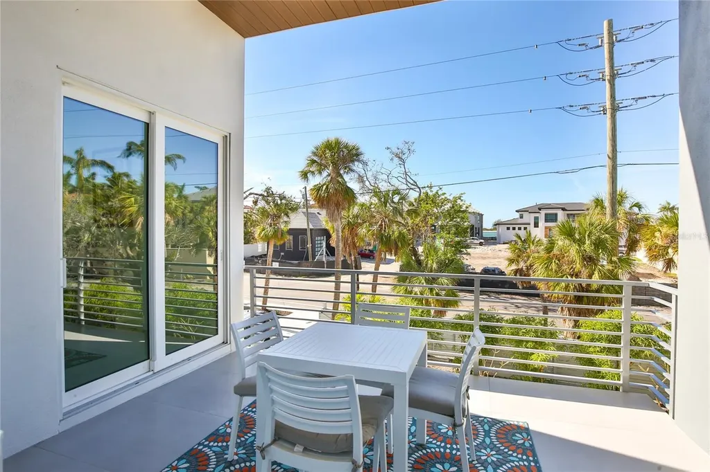 3939 Higel Avenue Sarasota FL 34242