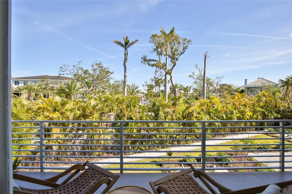 3939 Higel Avenue Sarasota FL 34242