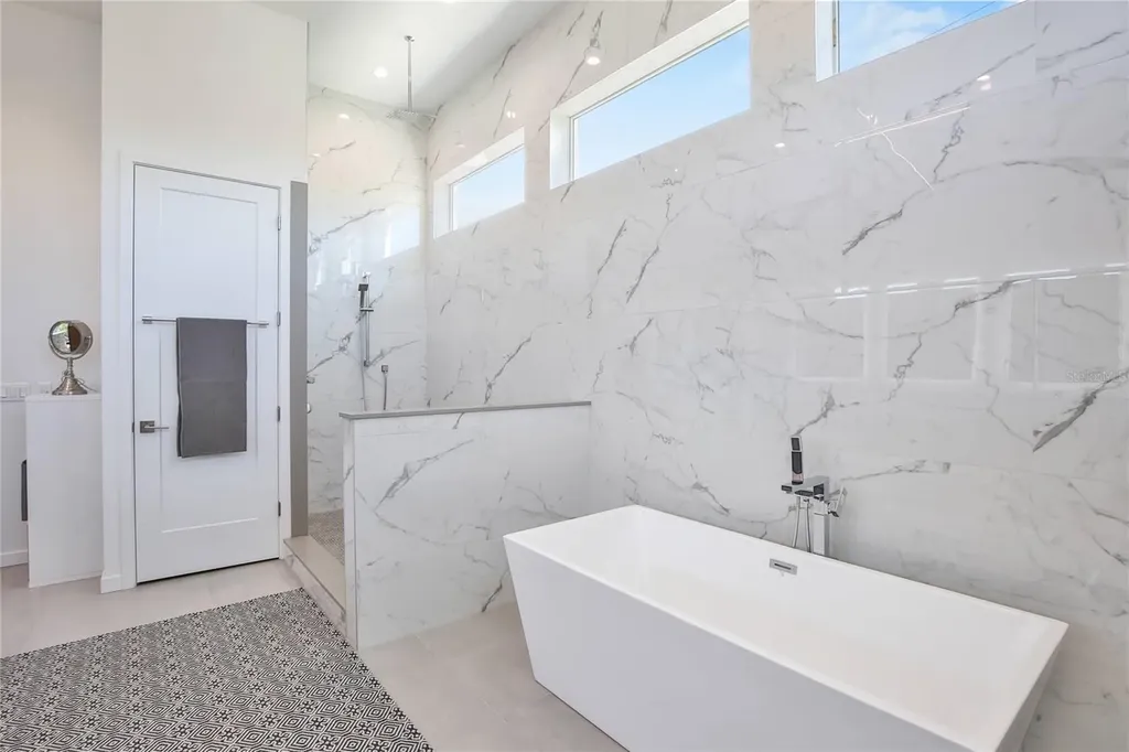 3939 Higel Avenue Sarasota FL 34242