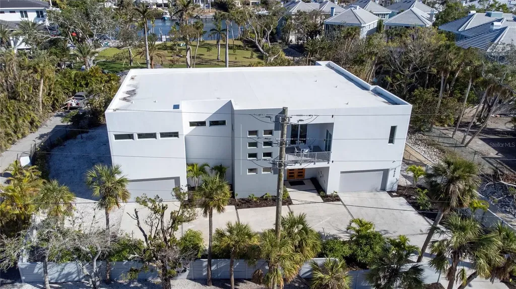 3939 Higel Avenue Sarasota FL 34242