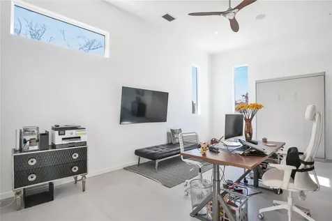 3939 Higel Avenue Sarasota FL 34242