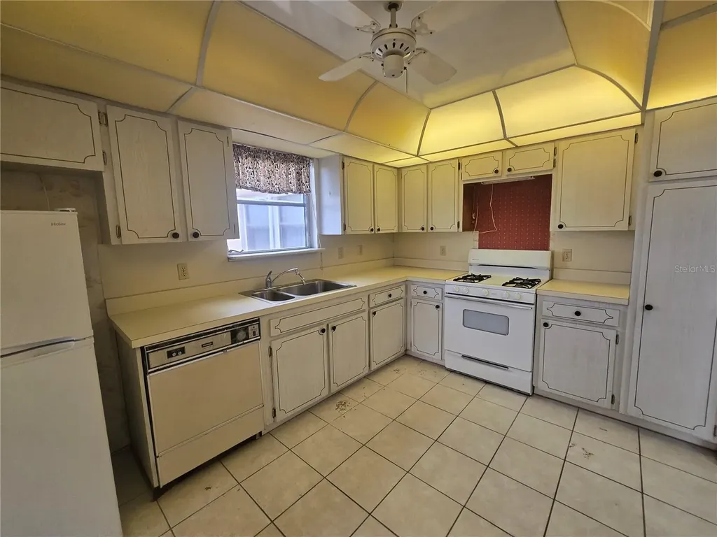 5521 80th Street N St Petersburg FL 33709