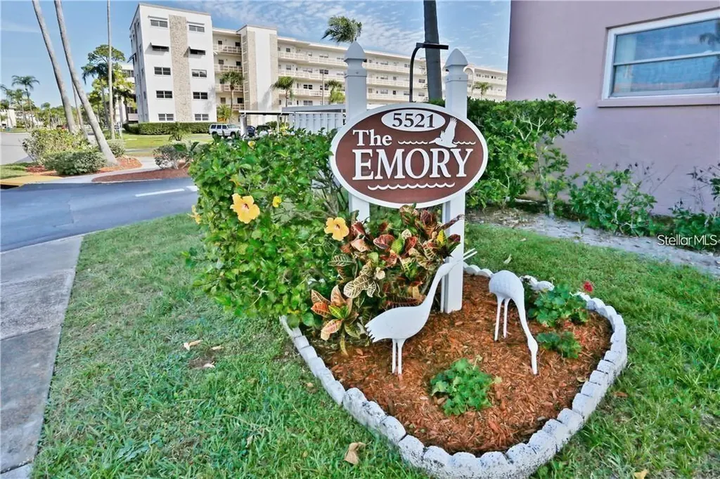 5521 80th Street N St Petersburg FL 33709
