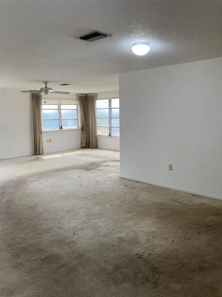 5521 80th Street N St Petersburg FL 33709