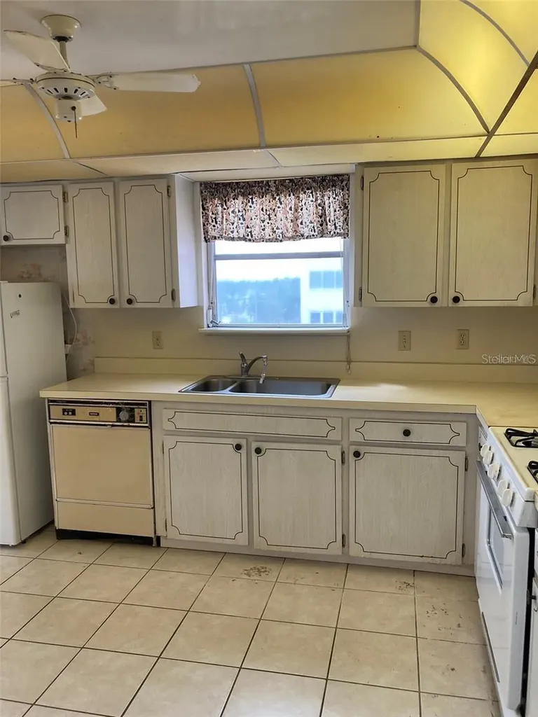 5521 80th Street N St Petersburg FL 33709