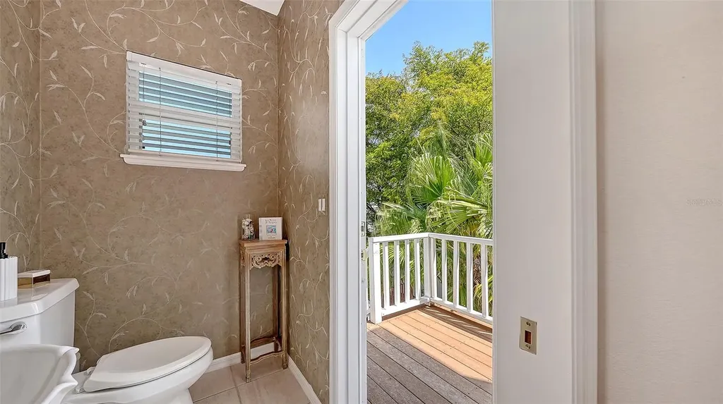 3040 Gulf Of Mexico Drive Longboat Key FL 34228