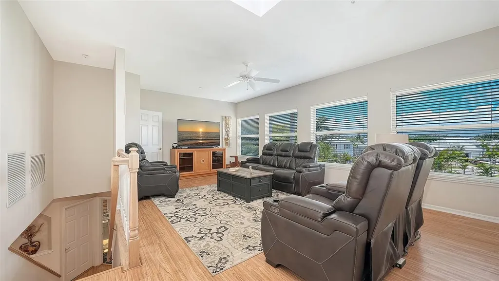 3040 Gulf Of Mexico Drive Longboat Key FL 34228
