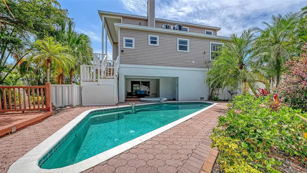 3040 Gulf Of Mexico Drive Longboat Key FL 34228
