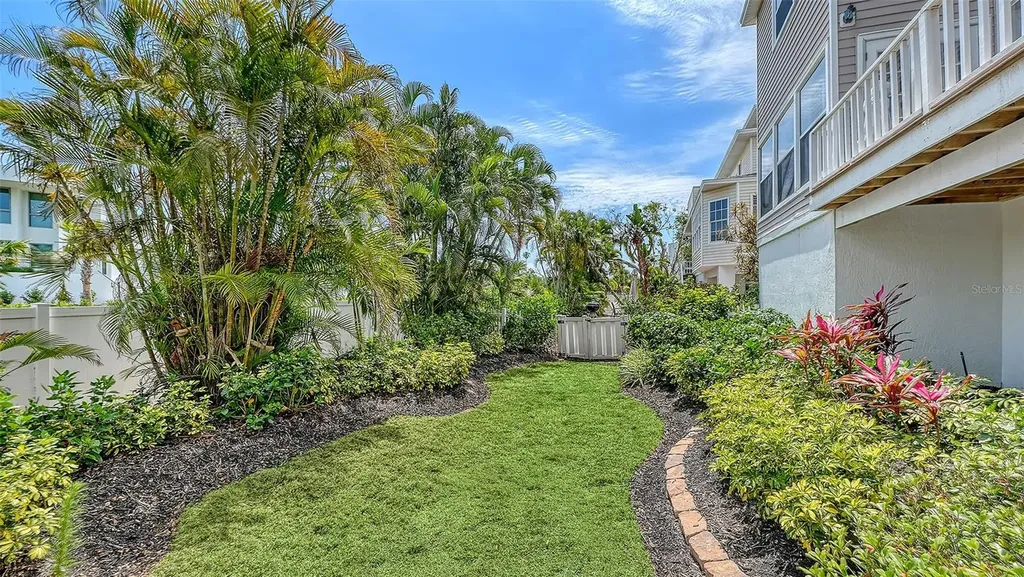 3040 Gulf Of Mexico Drive Longboat Key FL 34228