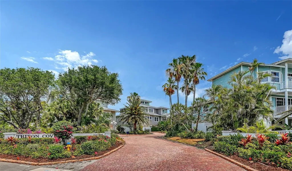 3040 Gulf Of Mexico Drive Longboat Key FL 34228
