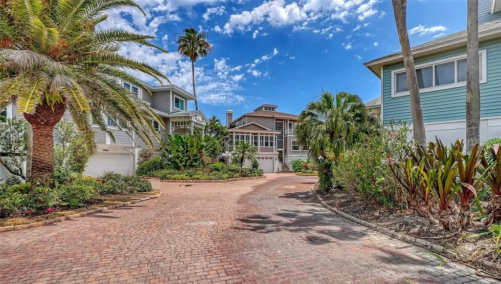 3040 Gulf Of Mexico Drive Longboat Key FL 34228