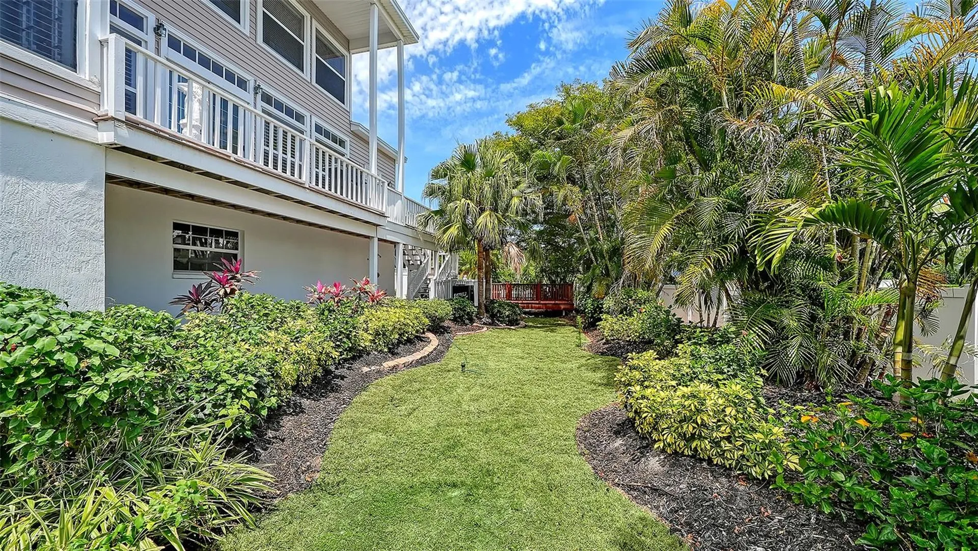 3040 Gulf Of Mexico Drive Longboat Key FL 34228