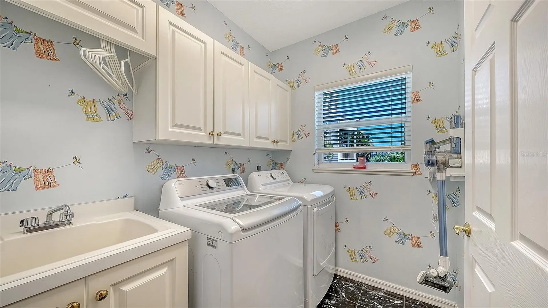 3040 Gulf Of Mexico Drive Longboat Key FL 34228