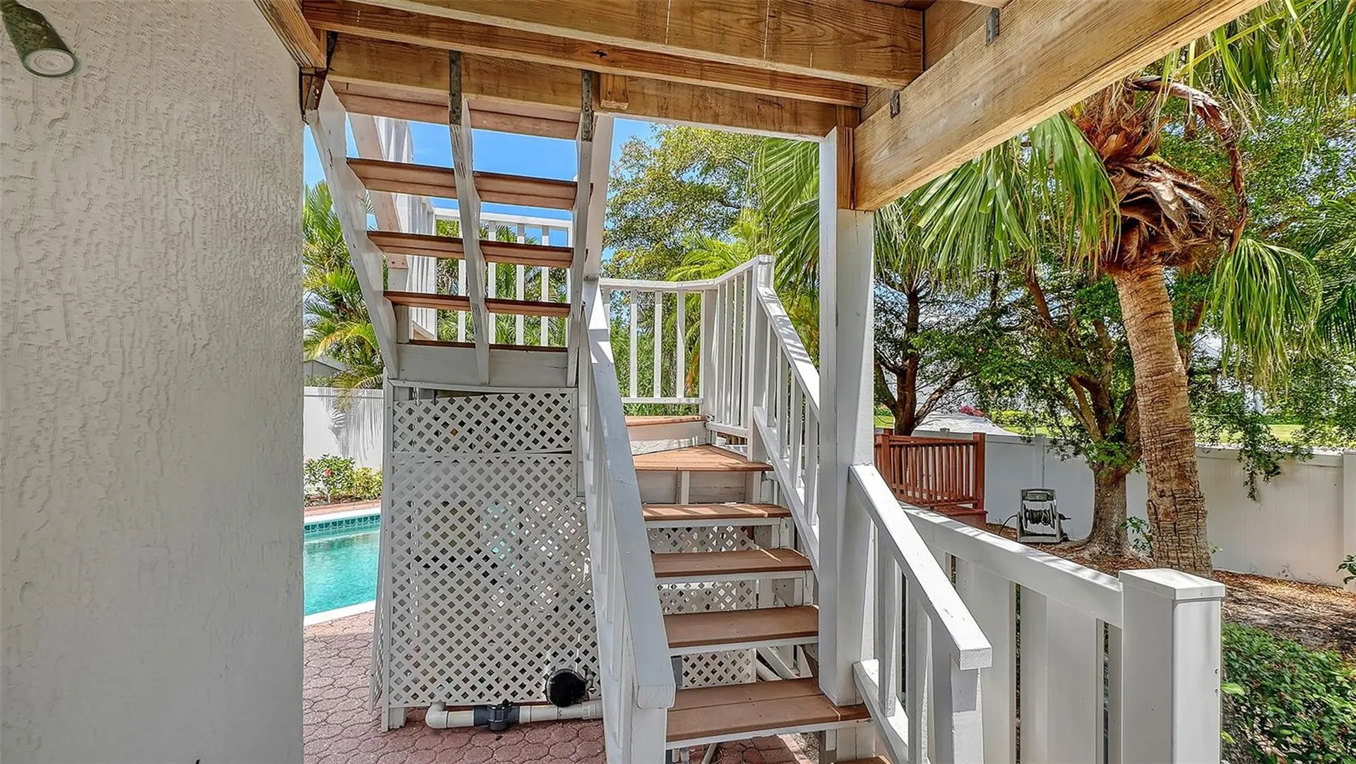 3040 Gulf Of Mexico Drive Longboat Key FL 34228