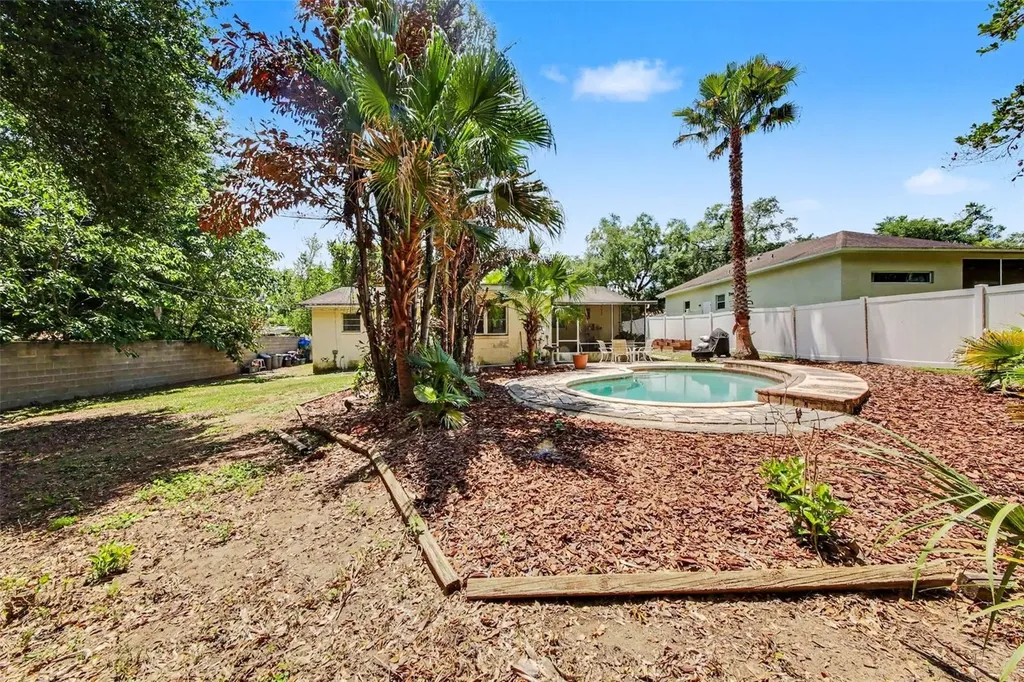 3615 Palm Avenue Apopka FL 32703