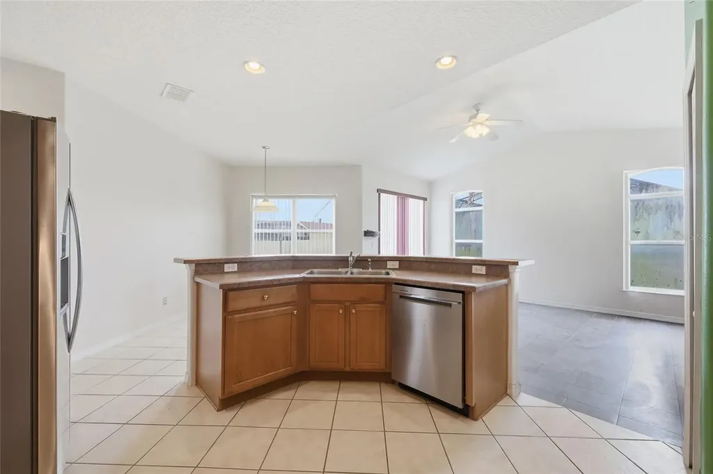 208 Corvina Drive Davenport FL 33897