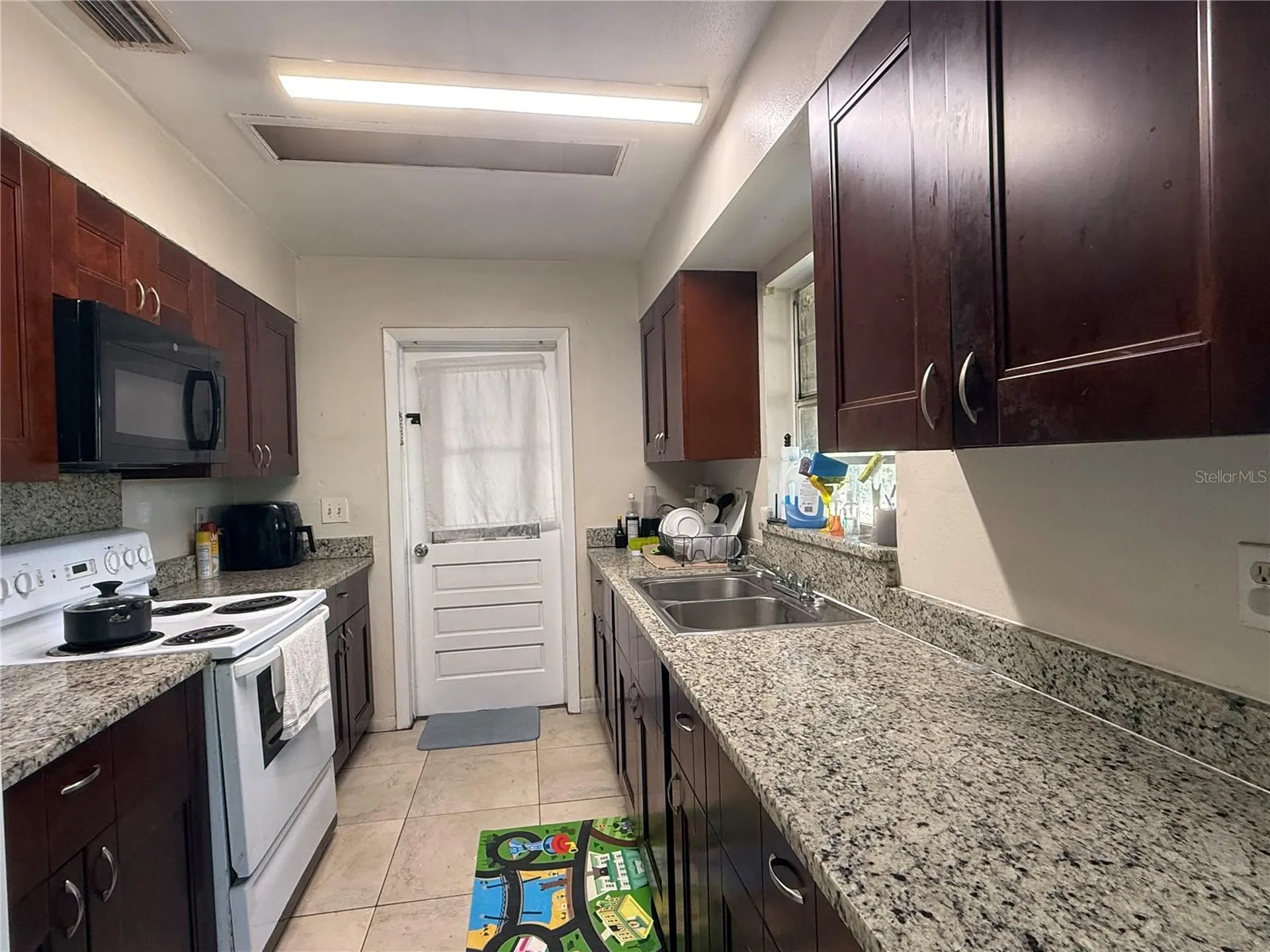 2122 Gulf City Road Ruskin FL 33570