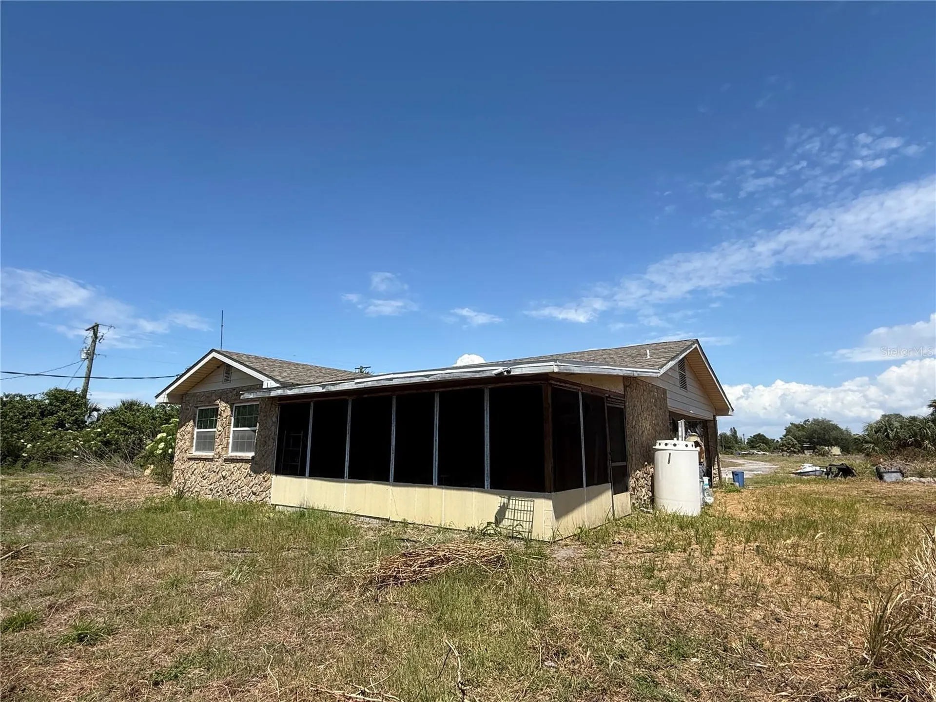 2122 Gulf City Road Ruskin FL 33570