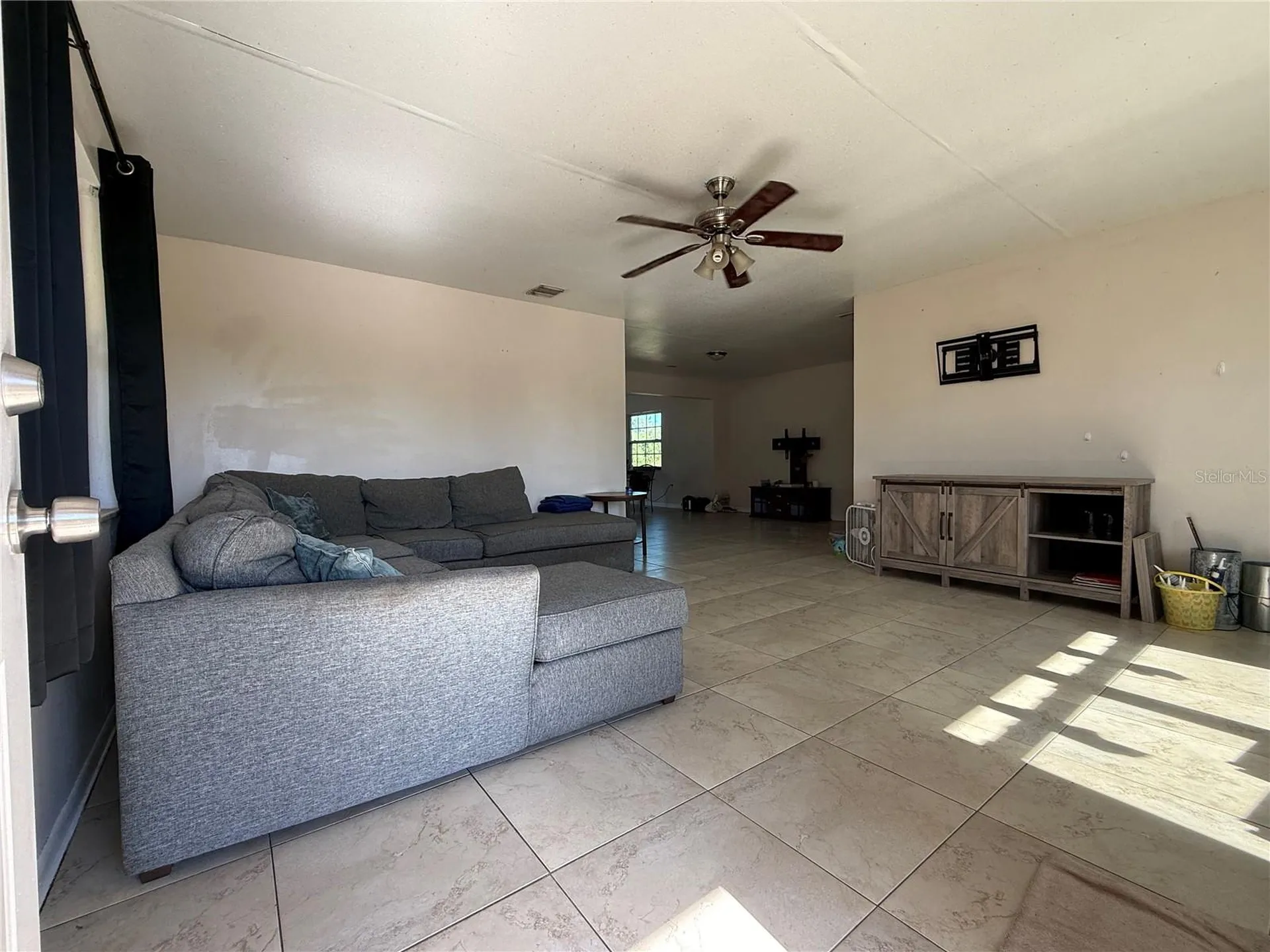 2122 Gulf City Road Ruskin FL 33570
