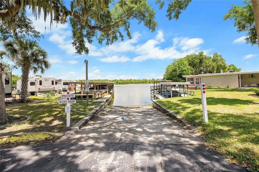 15 Riverview Drive Fruitland Park FL 34731