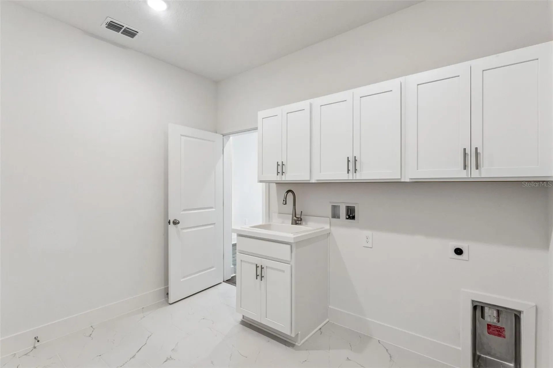 574 Emerald Grove Drive Apopka FL 32703