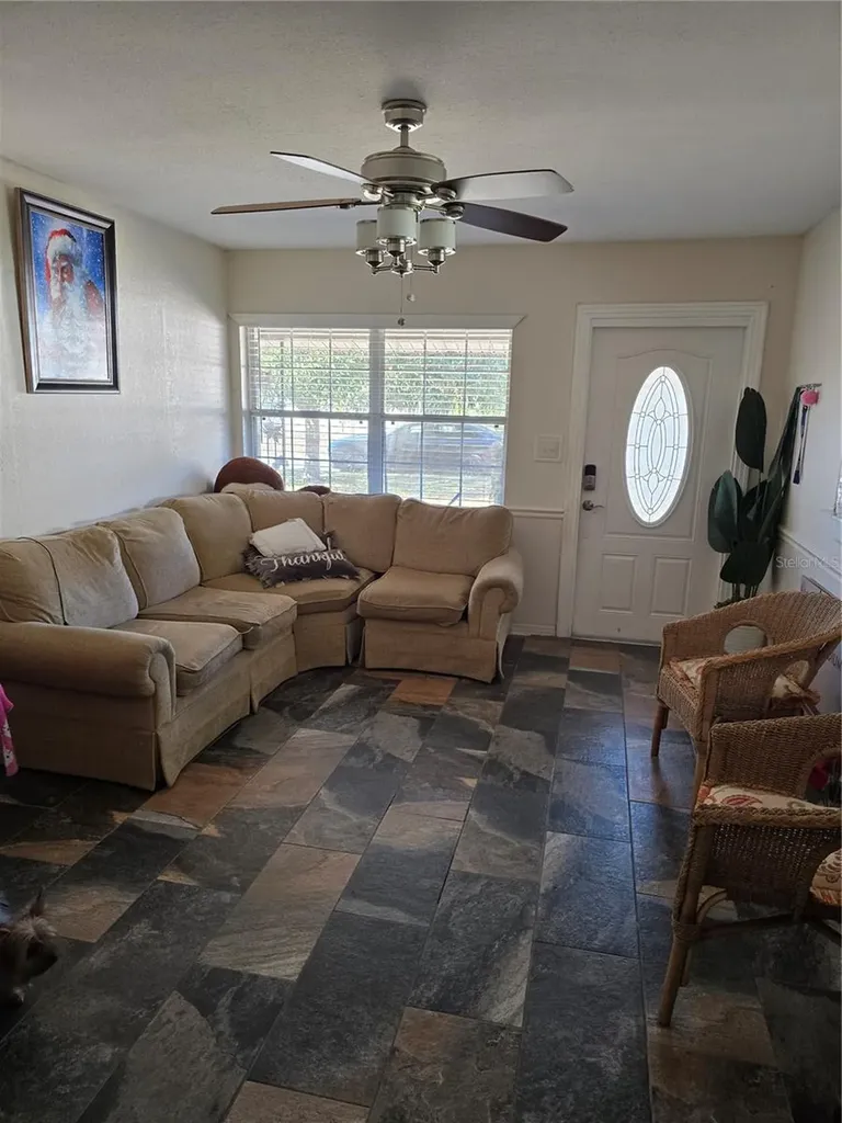 109 Ruby Circle Brandon FL 33510