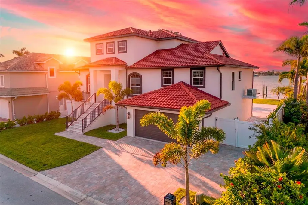 4 Paradise Lane Treasure Island FL 33706