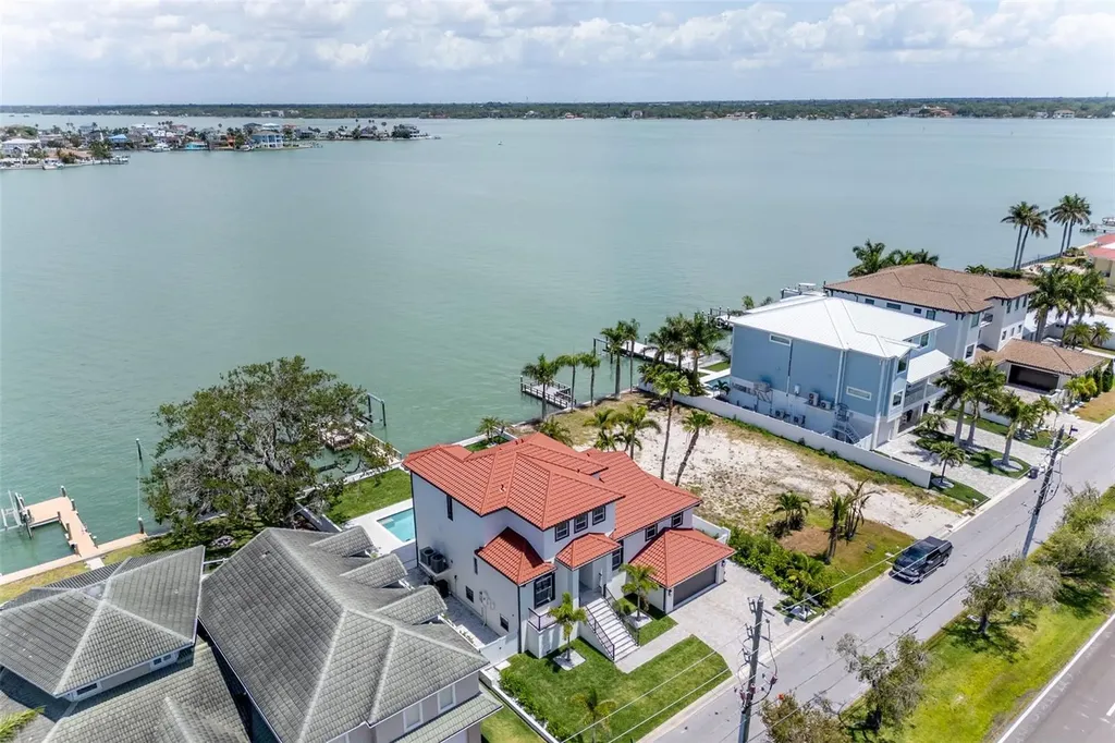 4 Paradise Lane Treasure Island FL 33706